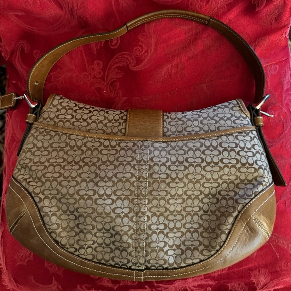 Coach Bag #6808 Vintage Soho Brown Leather Signature Canvas Shoulder - Picture 2 of 9